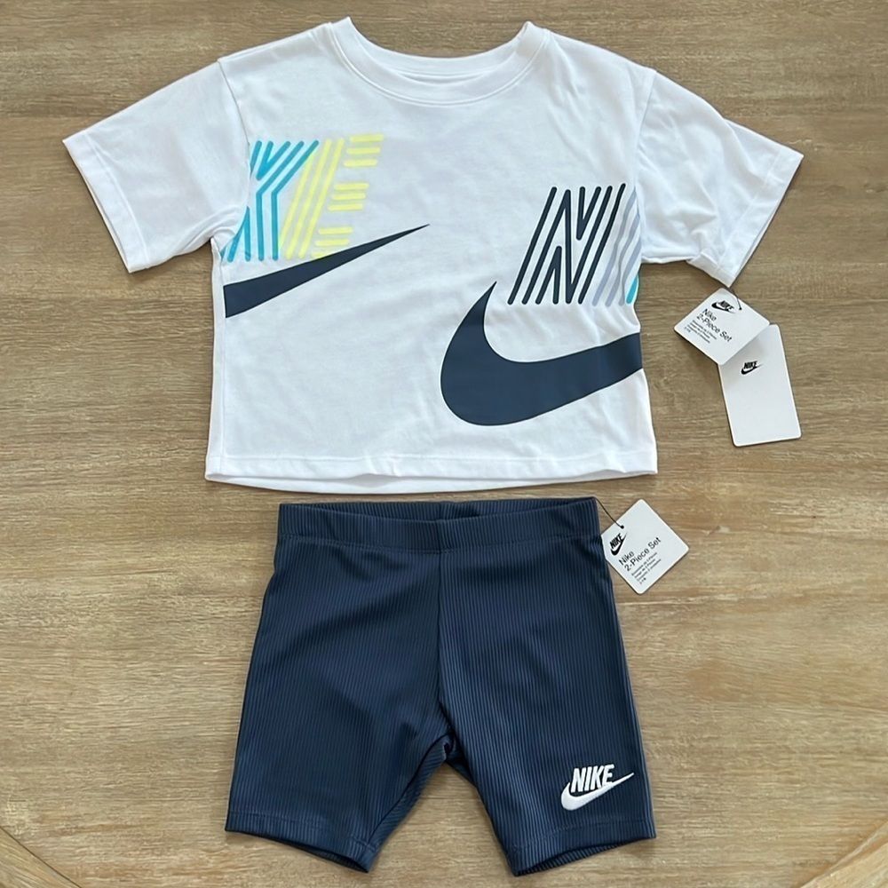Nike Girl 2 Piece Activewear Set 6 6x Short Sleeve T Shirt Biker Shorts